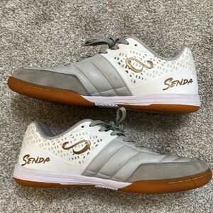Senda Ushuaia Pro 2.0, Indoor Soccer, Men’s Sz 10.5
